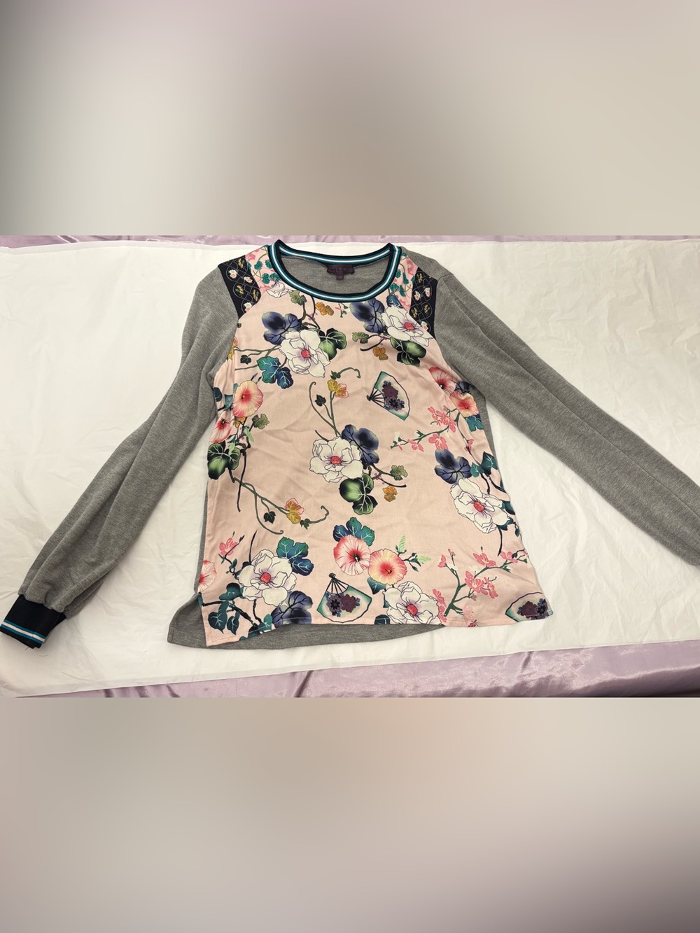 Hale Bob Ringer Sweater M Embroidered Like Boho Garden Floral Gray Pink Cotton